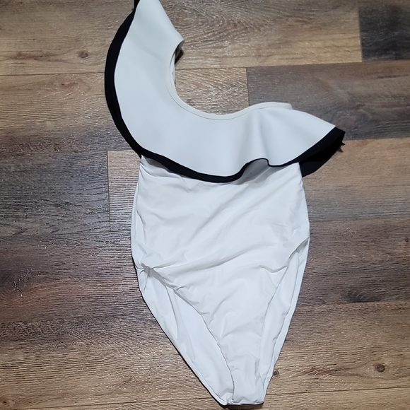 Gianni Bini White One Piece with Black Ruffle - Picture 1 of 9